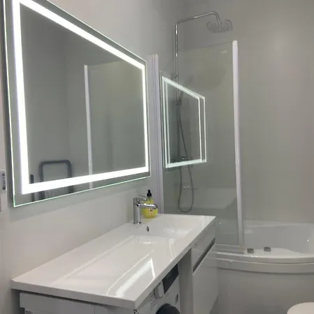 Apartment жк атмосфера дизайнерская с балконом терраса с видом на море на крыше дома бизнес класса