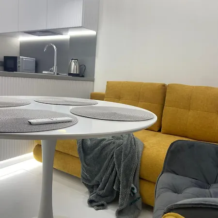 Apartment жк атмосфера дизайнерская с балконом терраса с видом на море на крыше дома бизнес класса
